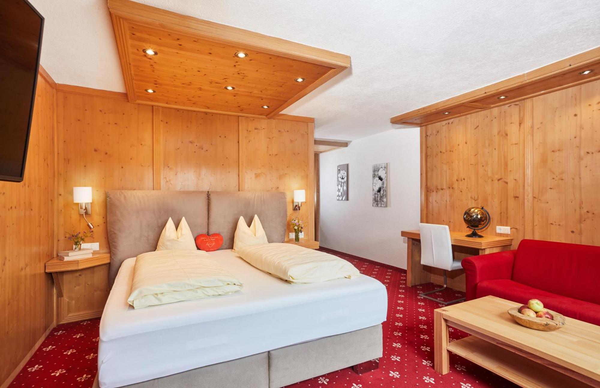 Hotel Hubertushof - Ihr Hotel Mit Herz Leutasch Oda fotoğraf