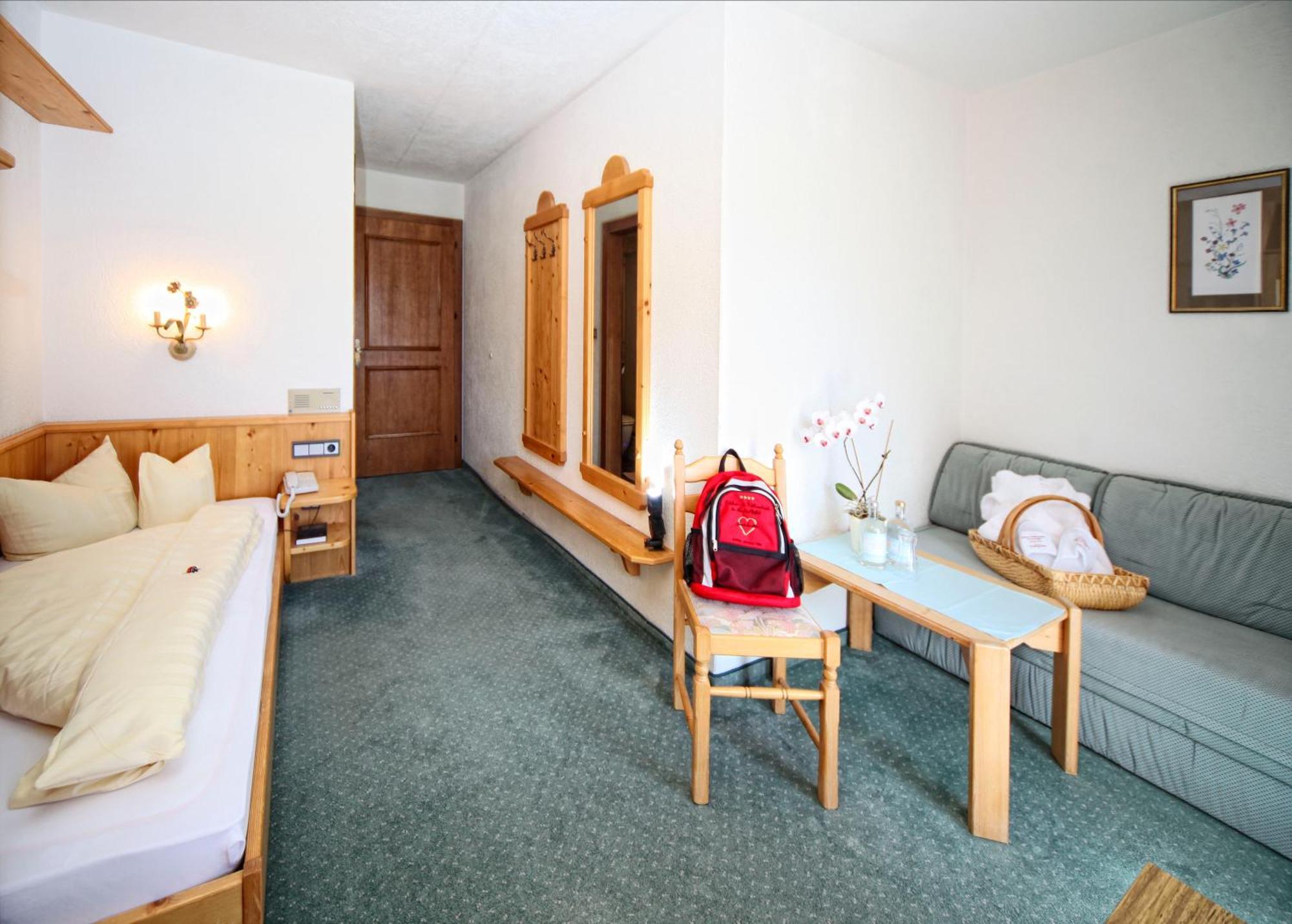Hotel Hubertushof - Ihr Hotel Mit Herz Leutasch Oda fotoğraf