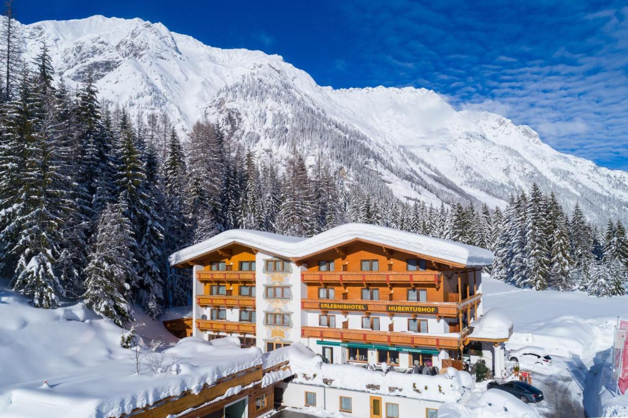 Hotel Hubertushof - Ihr Hotel Mit Herz Leutasch Dış mekan fotoğraf